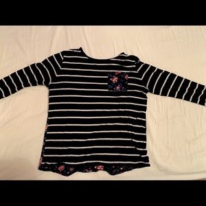 simple kid shirt. age 9-11